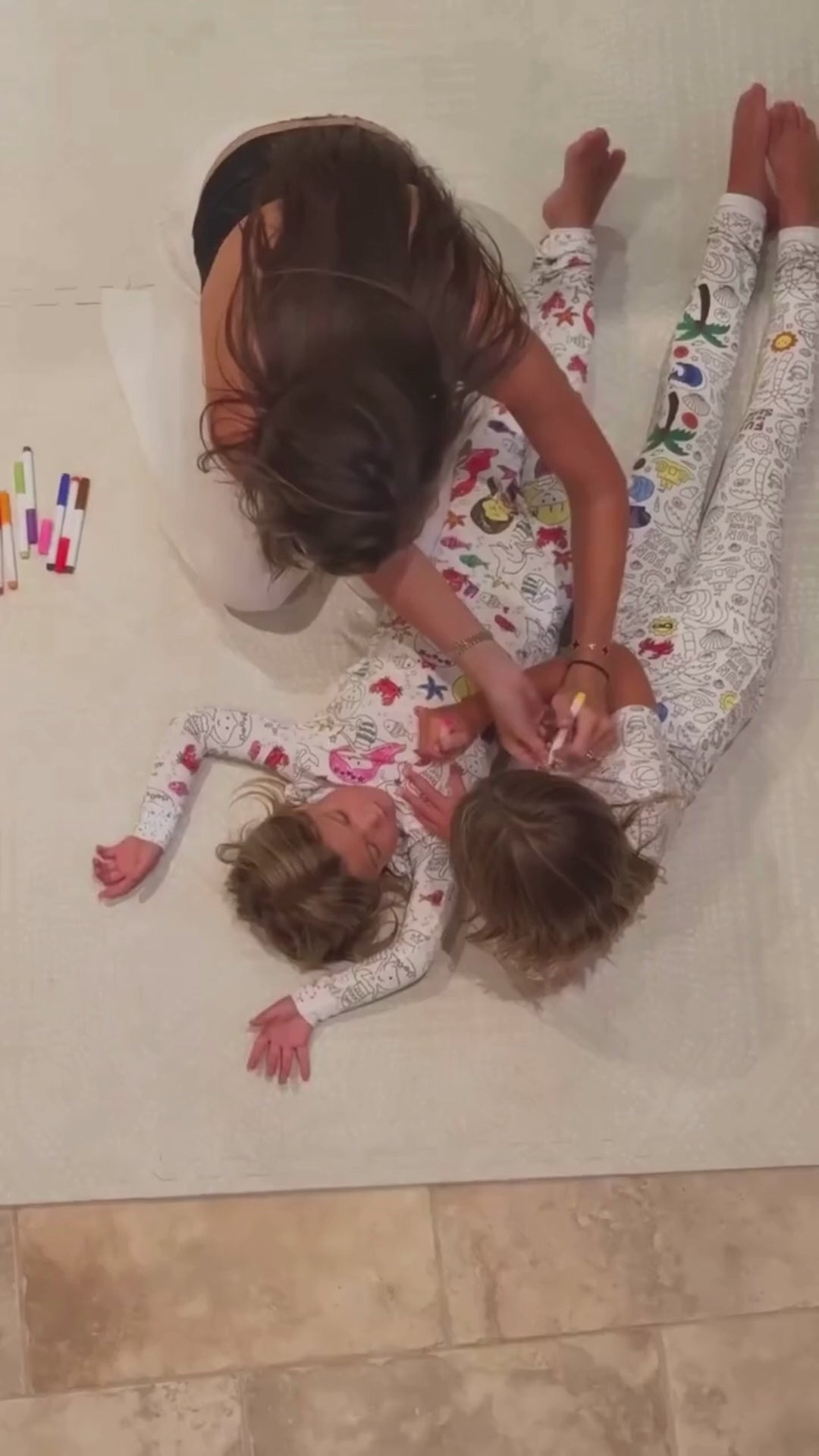 Pyjama enfant à colorier – 2 pièces │ Fusées